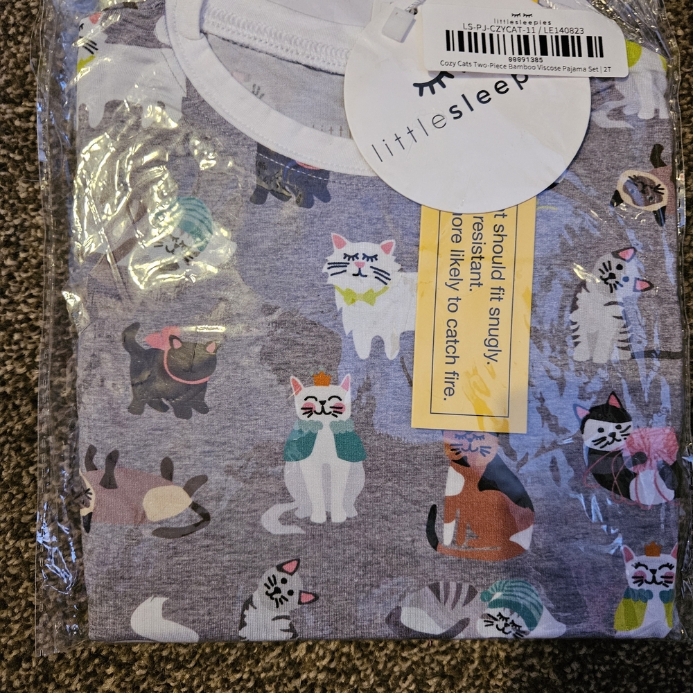 Little Sleep Cozy Cat Print Pajama Set